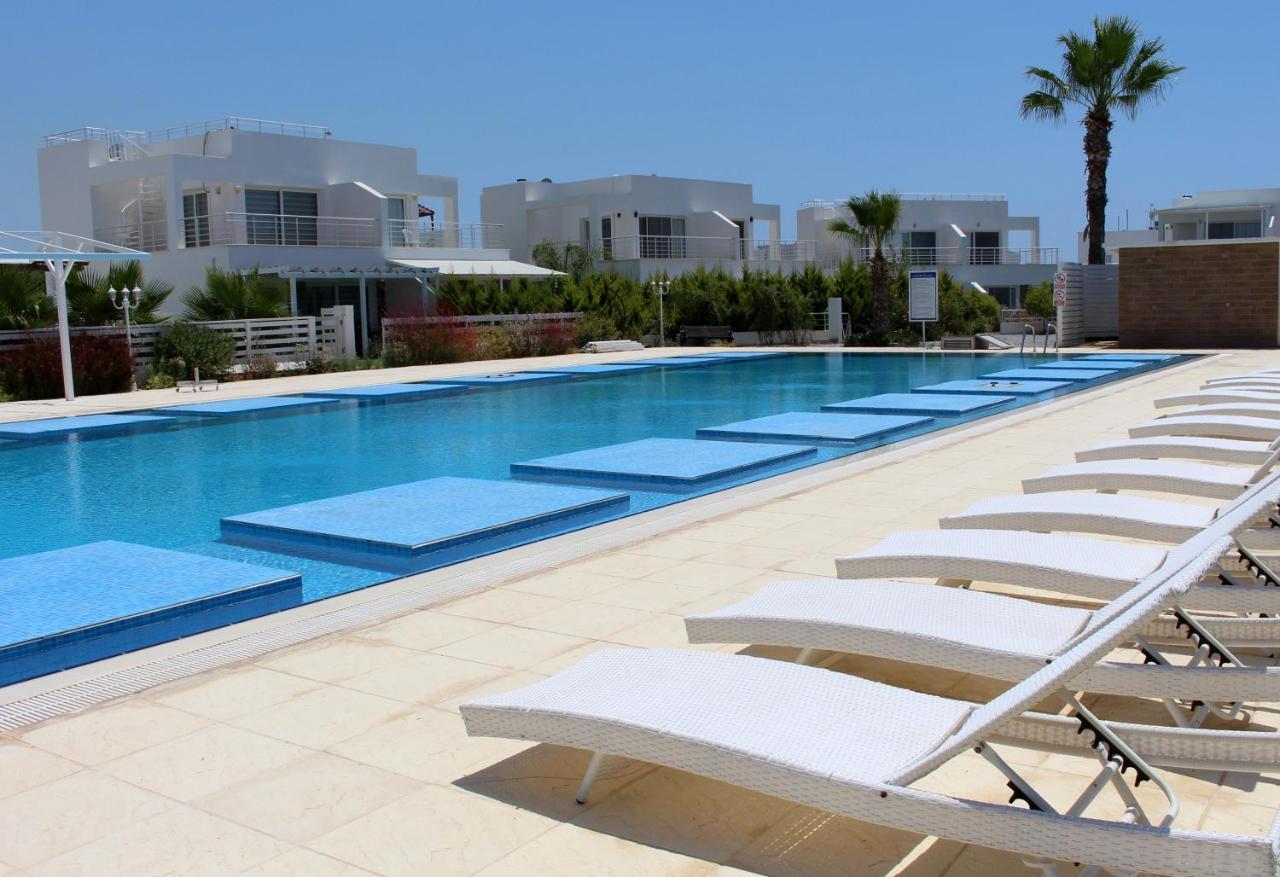 Caesar Beach Villas And Apartments Gastria Екстер'єр фото